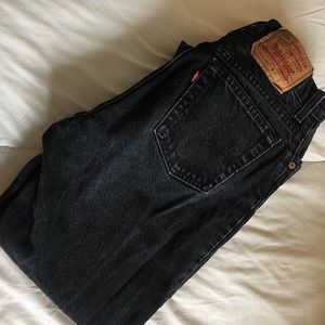 Black Levi Mom Jeans